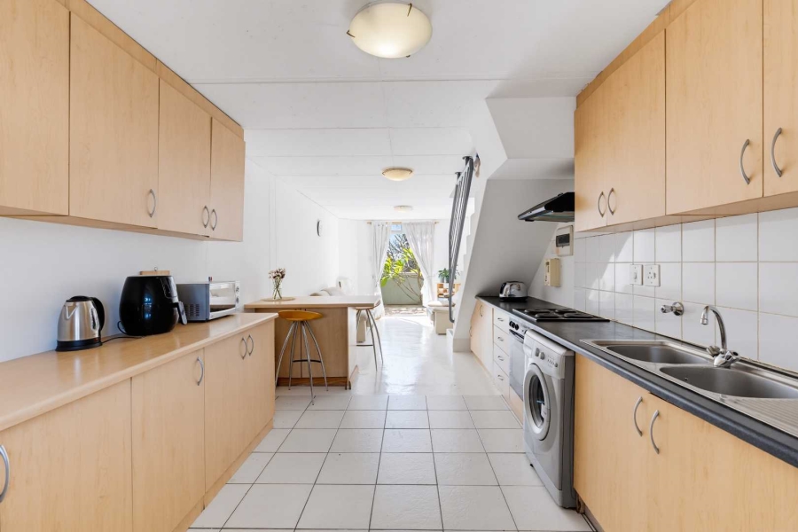 2 Bedroom Property for Sale in Observatory Western Cape